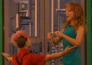 Kathy Griffin gives Frankie Grande the power of veto necklace on Big Brother 16 episode 25