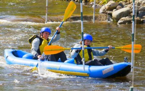 Natalie Spooner and Meaghan Mikkleson raft down the Ottawa Rive on the Final of The Amazing Race Canada 2