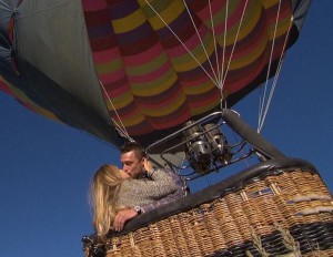 Chris Soules and Britt Nillson go for a balloon ride on The Bachelor 19 Episode 5