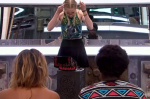 Sarah Hanlon saves herself on BBCAN3 episode 22