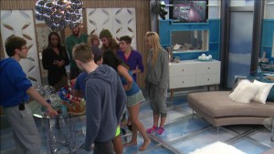 The houseguests check out Jason and James HOH room on BB17 episode 3
