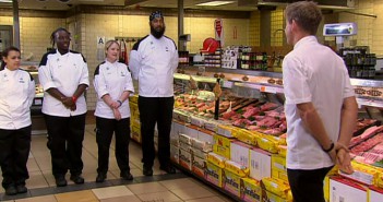 Hell’s Kitchen Ep. 15 Recap: 4 Chefs Compete The final 4 chefs have to shop for vegetarian ingredients for their challenge on Hell's Kitchen season 14