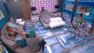 Vanessa, Shelli, Jackie and Becky discuss whether or not to let Liz know about the plan to backdoor Austin. #BB17