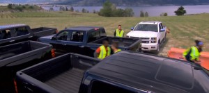 Teams duke it out trying to free their trucks on Amazing Race Canada 3